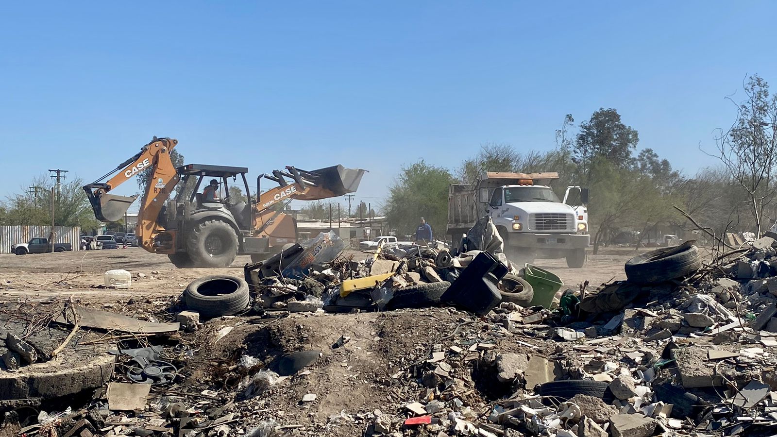 LLEVA CESPM JORNADA DE SERVICIOS A LA COLONIA SOLIDARIDAD SOCIAL 