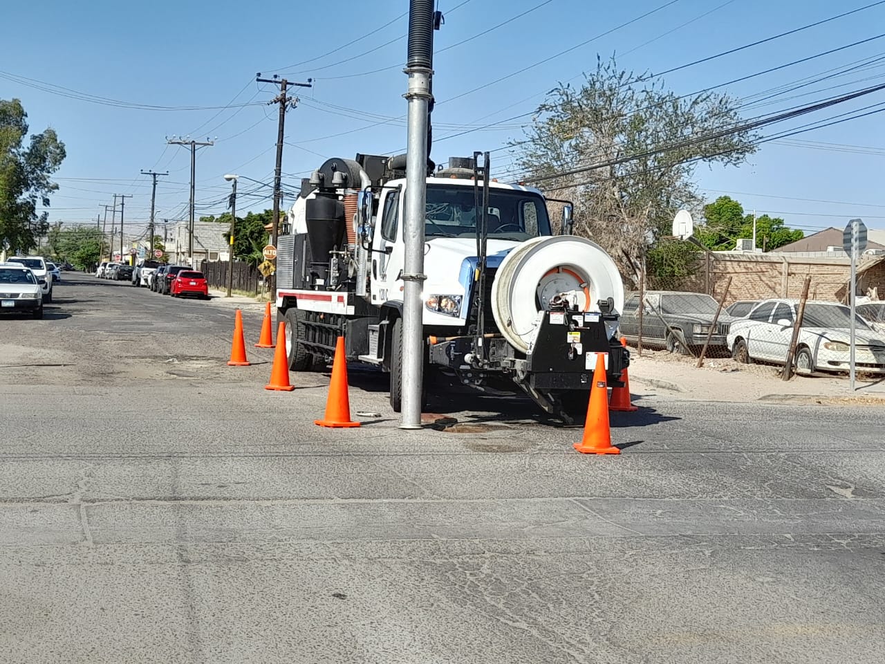 CONTINÚA CESPM LAS JORNADAS DE DESAZOLVE EN COLONIA MIRASOL 