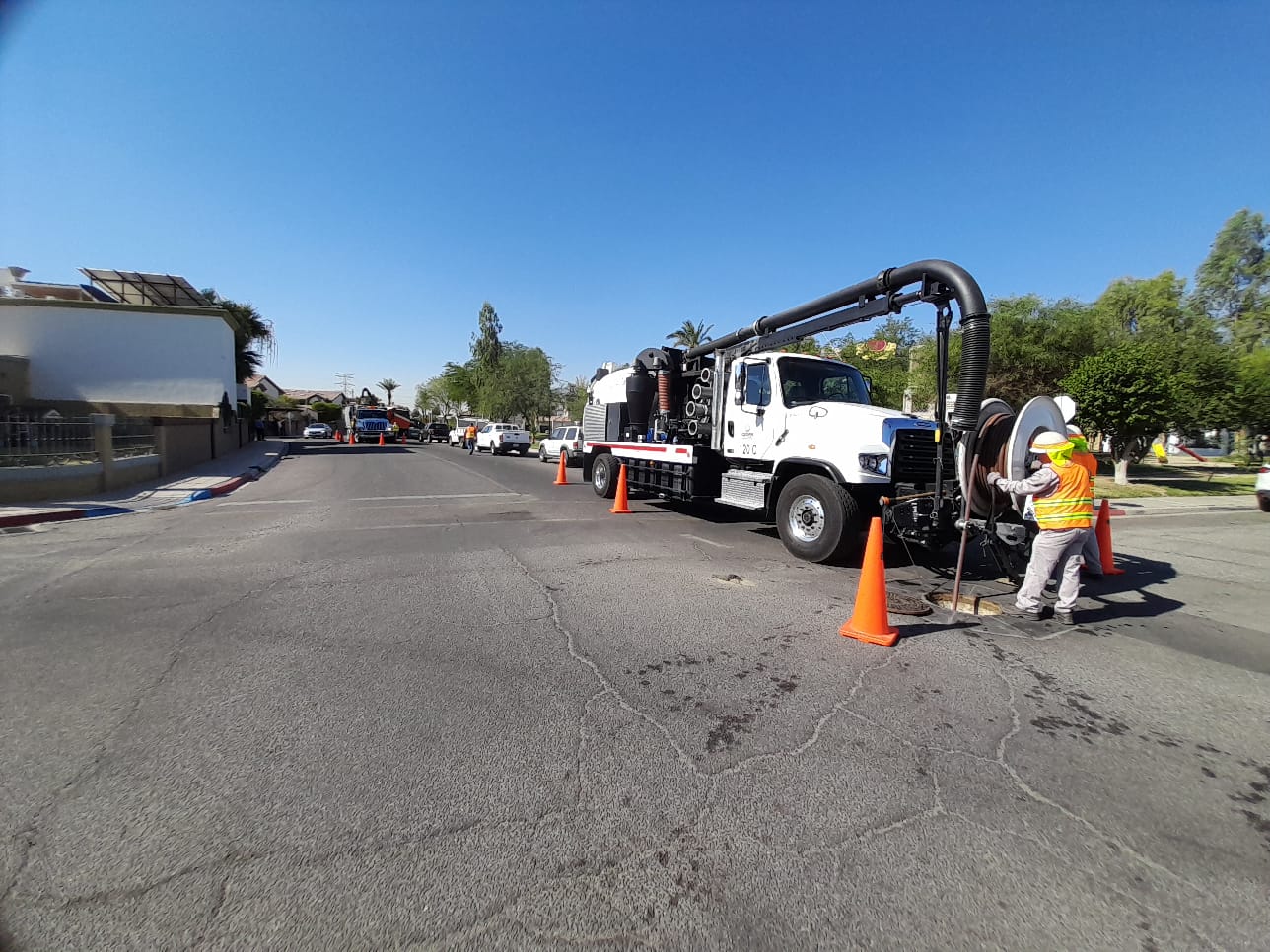 DESPLIEGA CESPM JORNADA DE DESAZOLVE EN FRACCIONAMIENTO MONTECARLO PARA EFICIENTIZAR EL SISTEMA DE DRENAJE