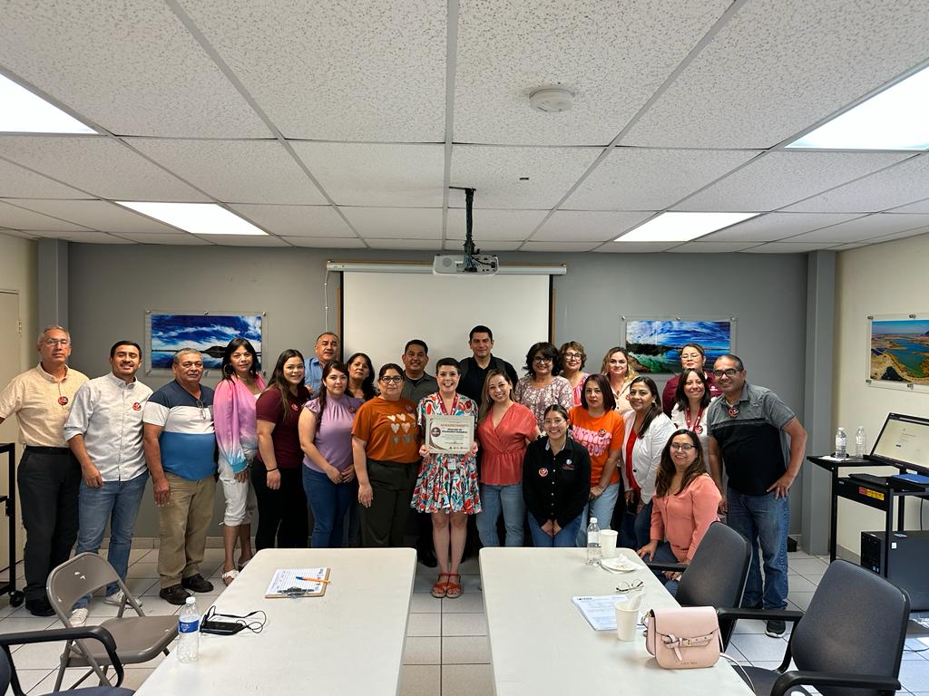 PROMUEVE CESPM LA ERRADICACIÓN DE LA VIOLENCIA FAMILIAR A TRAVÉS DE PLÁTICA