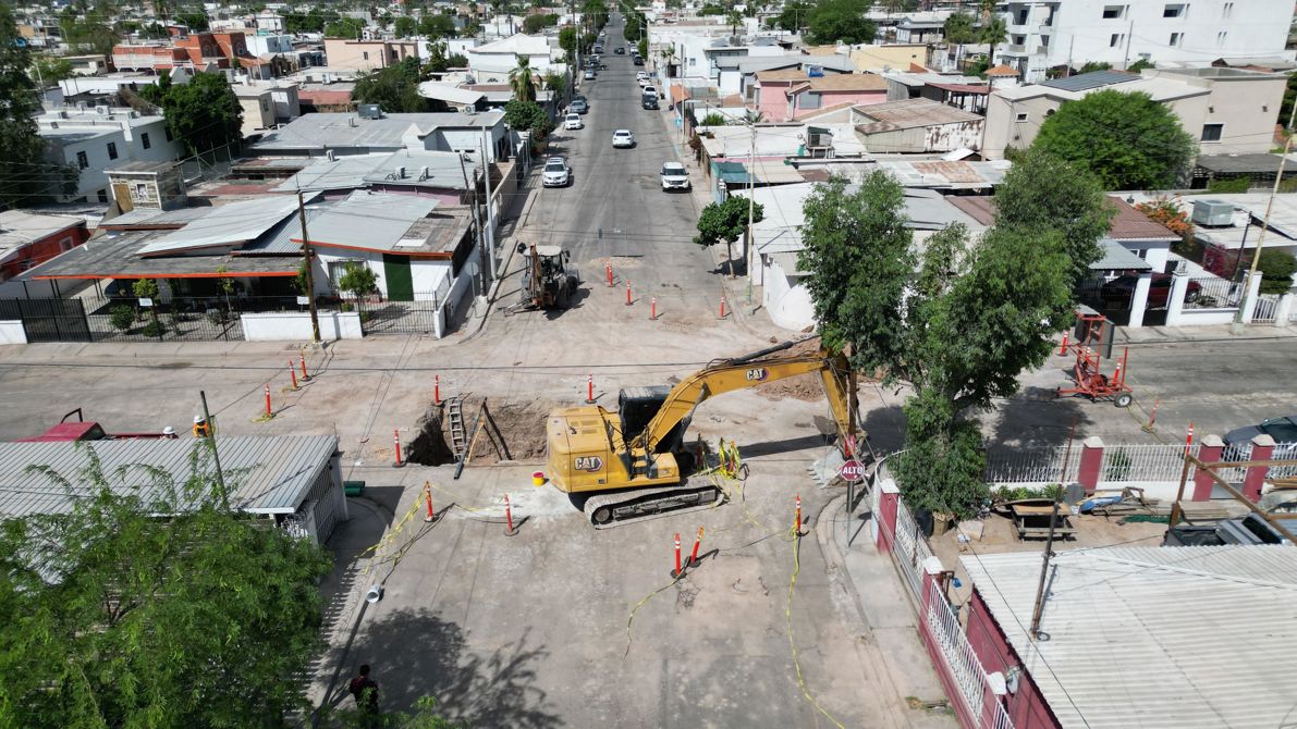 CESPM AVANZA EN LA MODERNIZACIÓN DEL DRENAJE SANITARIO CON REPOSICIÓN DE POZO DE VISITA EN COLONIA PROHOGAR